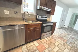 3758 Persimmon Cir, Fairfax, VA 22031 - Photo 7