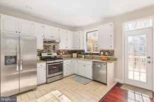 5847 Belcher Farm Dr, Centreville, VA 20120 - Photo 13