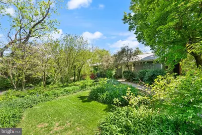 1608 Chain Bridge Road, McLean, VA 22101 - Photo 19