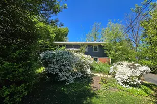 1608 Chain Bridge Rd, McLean, VA 22101 - Photo 3