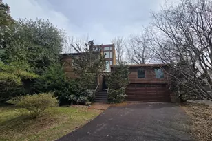 1528 Pathfinder Ln, McLean, VA 22101 - Photo 1