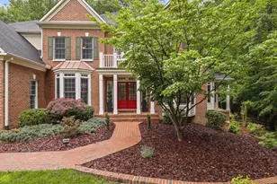 8197 Cottage Rose Ct, Fairfax Station, VA 22039 - Photo 3