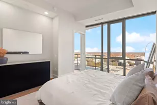 7887 Jones Branch Dr, McLean, VA 22102 - Photo 29