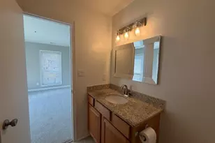 3175 Summit Square Dr, Oakton, VA 22124 - Photo 33