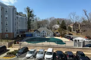 3175 Summit Square Dr, Oakton, VA 22124 - Photo 65