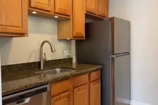 3175 Summit Square Dr, Oakton, VA 22124 - Photo 73