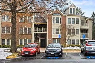 12003 Ridge Knoll Dr, Fairfax, VA 22033 - Photo 3