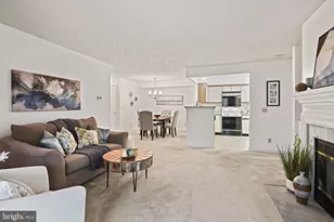 12003 Ridge Knoll Dr, Fairfax, VA 22033 - Photo 7