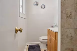 7706 Bristow Dr, Annandale, VA 22003 - Photo 29