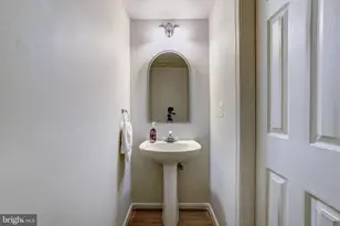 5518 Sully Lake Dr, Centreville, VA 20120 - Photo 13