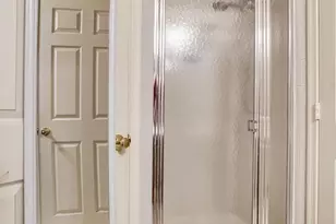 5518 Sully Lake Dr, Centreville, VA 20120 - Photo 9