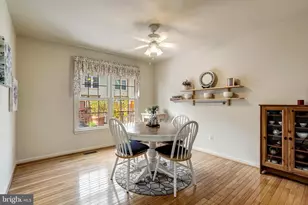 5518 Sully Lake Dr, Centreville, VA 20120 - Photo 17