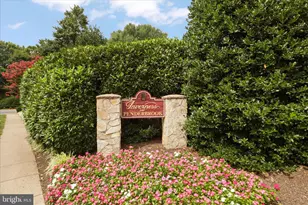 12008 Ridge Knoll Dr, Fairfax, VA 22033 - Photo 35