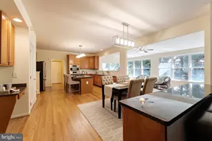 12704 Autumn Crest Dr, Oak Hill, VA 20171 - Photo 21