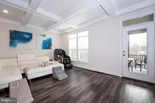 5207 Ridgeview Retreat Dr, Chantilly, VA 20151 - Photo 3