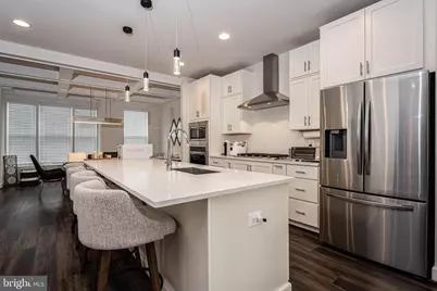 5207 Ridgeview Retreat Drive, Chantilly, VA 20151 - Photo 9