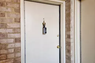 2901 Charing Cross Rd, Falls Church, VA 22042 - Photo 3