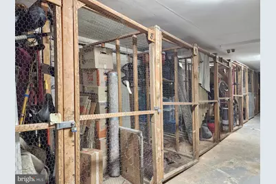 2901 Charing Cross Road #8, Falls Church, VA 22042 - Photo 35