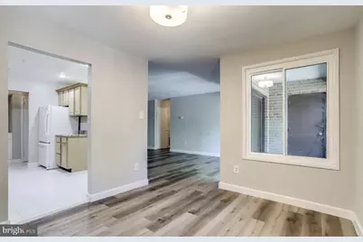 527 Florida Avenue #104, Herndon, VA 20170 - Photo 9