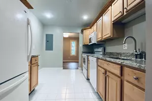 527 Florida Ave, Herndon, VA 20170 - Photo 5