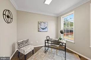 13438 Burrough Farm Dr, Herndon, VA 20171 - Photo 23