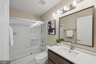 13438 Burrough Farm Dr, Herndon, VA 20171 - Photo 59