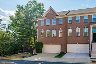 13438 Burrough Farm Dr, Herndon, VA 20171 - Photo 7