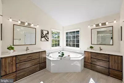 13438 Burrough Farm Drive, Herndon, VA 20171 - Photo 51