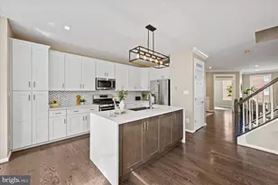 13438 Burrough Farm Dr, Herndon, VA 20171 - Photo 27