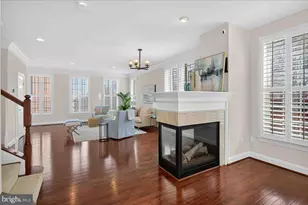 2081 Hutchison Grove Ct, Falls Church, VA 22043 - Photo 9