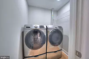 3154 Stratford Ct, Oakton, VA 22124 - Photo 9