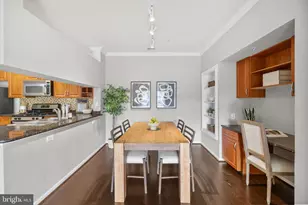 4415 Weatherington Ln, Fairfax, VA 22030 - Photo 9