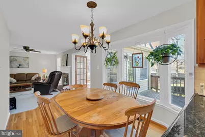 7239 Devereux Court, Alexandria, VA 22315 - Photo 17