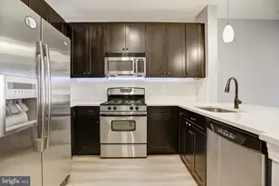 2655 Prosperity Ave, Fairfax, VA 22031 - Photo 1