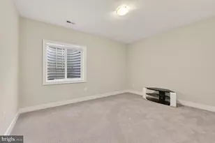 7405 Storm Ct, Falls Church, VA 22043 - Photo 41