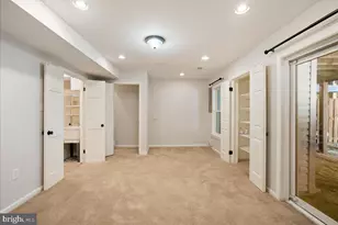 8316 Linden Oaks Ct, Lorton, VA 22079 - Photo 17