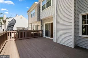 8316 Linden Oaks Ct, Lorton, VA 22079 - Photo 7