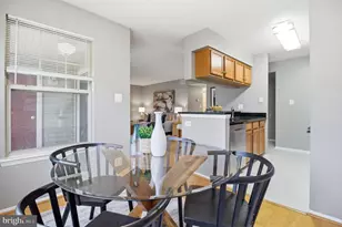 1702 Ascot Way, Reston, VA 20190 - Photo 5