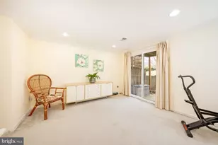 7729 Marshall Heights Ct, Falls Church, VA 22043 - Photo 27