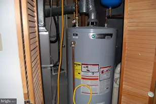 2413 Belle Haven Meadows Ct, Alexandria, VA 22306 - Photo 35