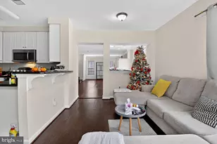 8866 Ashgrove House Ln, Vienna, VA 22182 - Photo 25