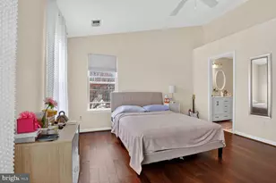 8866 Ashgrove House Ln, Vienna, VA 22182 - Photo 9