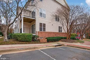 8866 Ashgrove House Ln, Vienna, VA 22182 - Photo 3