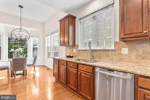 4509 Rhett Ln, Fairfax, VA 22030 - Photo 11