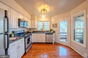 11168 Beaver Trail Ct, Reston, VA 20191 - Photo 17