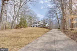 11711 Lakewood Ln, Fairfax Station, VA 22039 - Photo 13