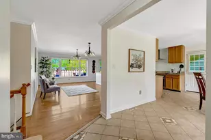 8320 Briar Creek Dr, Annandale, VA 22003 - Photo 7