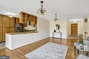 8320 Briar Creek Dr, Annandale, VA 22003 - Photo 11