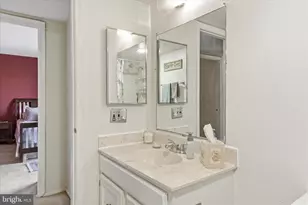 7600 Tremayne Pl, McLean, VA 22102 - Photo 17