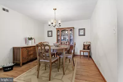 7600 Tremayne Place #301, McLean, VA 22102 - Photo 9